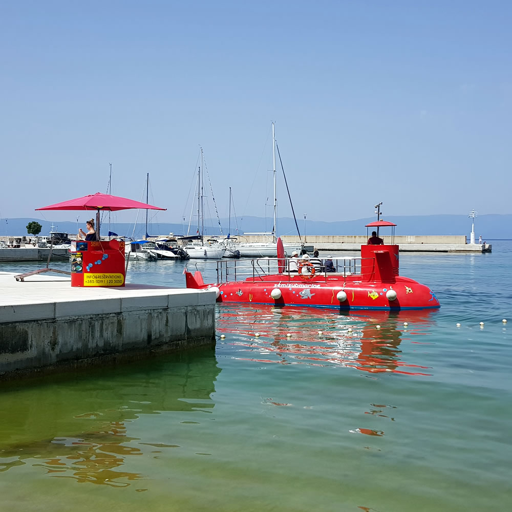 Red Njivice semisubmarine in harbour